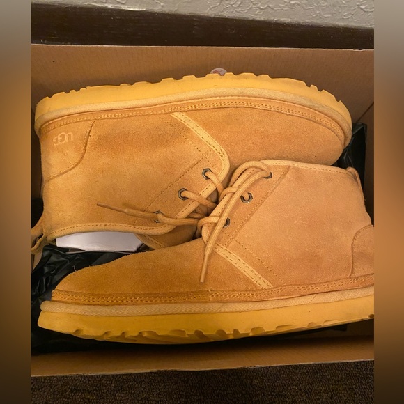 Men’s Ugg Neumel Boots - Picture 3 of 8